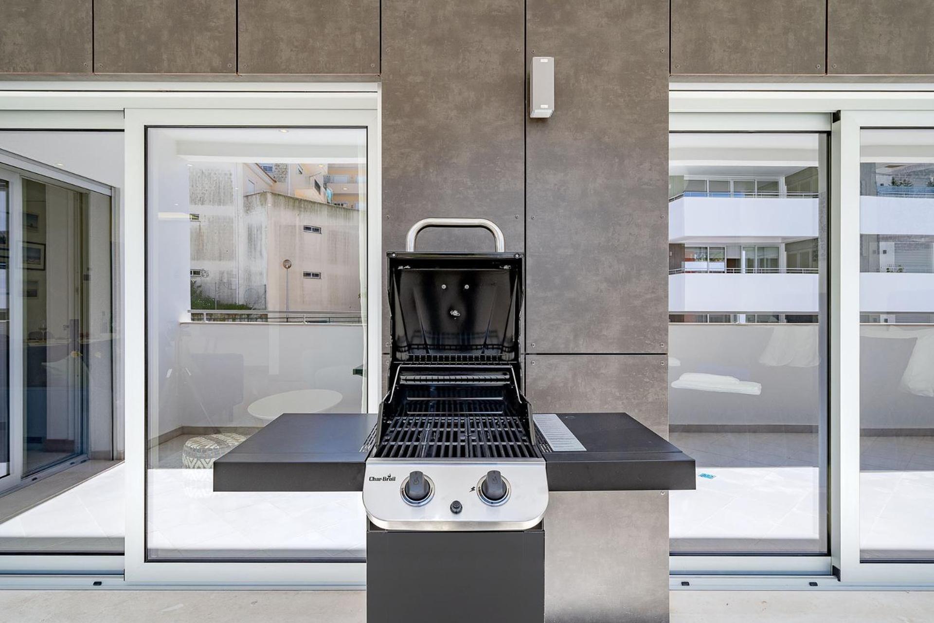 Appartement Elegant In By Ideal Homes *